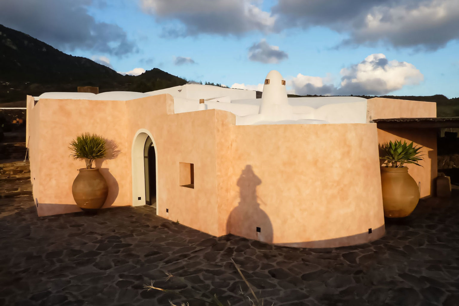 ca-nova-riqualificazione-spazi-materiali-pregio-pantelleria-damuso-dopo-22