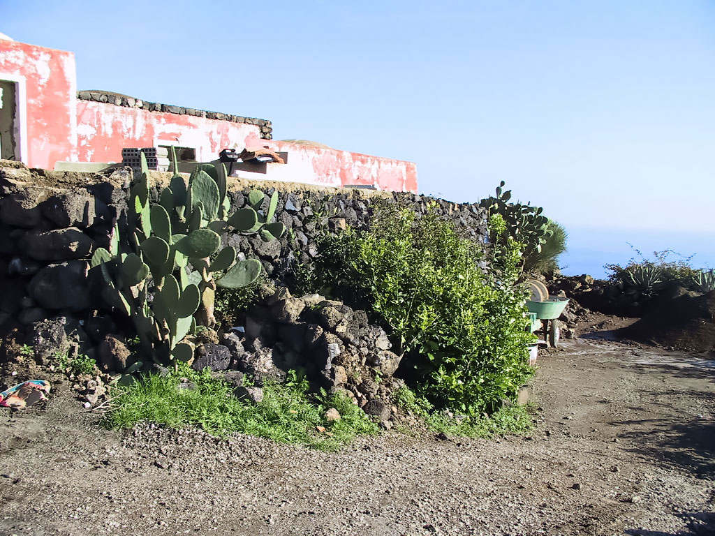 ca-nova-riqualificazione-spazi-materiali-pregio-pantelleria-damuso-prima-12